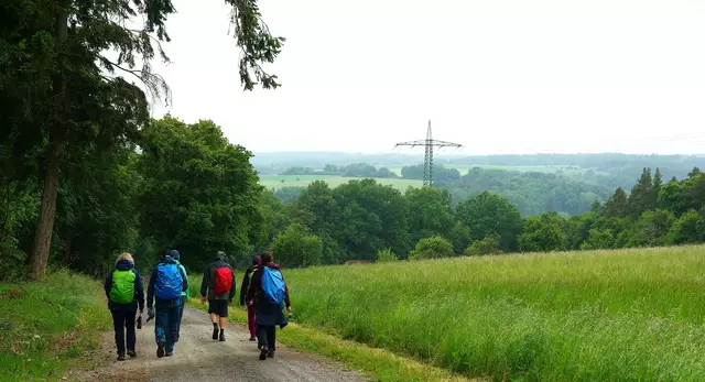 Auf der "Hohen Straße" mit Blick zum Odenwald und Bauland. | Foto: Isolde Reitz