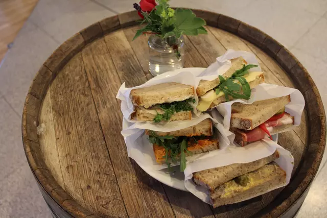 Leckere Winzersandwiches stillten den Appetit der Gäste.  | Foto: Liederkranz Leingarten e.V.