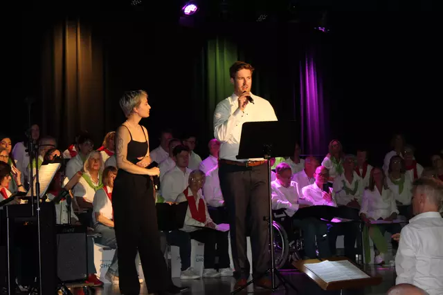 Mika Ewald und Lauritz Rummel: Duett "Summerwine" | Foto: Liederkranz Leingarten e.V.