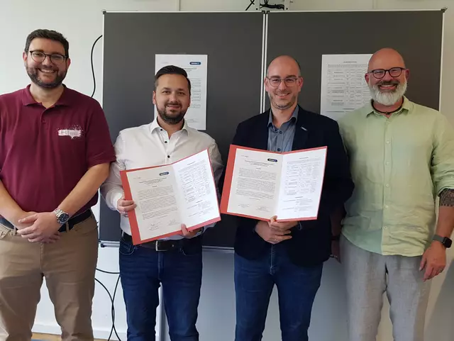 Kooperationsvereinbarung zwischen dem Hölderlin-Gymnasium Lauffen und SCHUNK SE &amp; Co. KG | Foto: Hölderlin-Gymnasium Lauffen