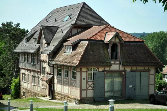 Hier hat früher der Gutsverwalter und der Gärtner gewohnt. | Foto: Daniela Somers