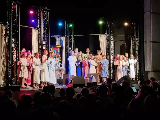 Das WDL-Kindermusical "Saulus - Vom Jäger zum Gejagten!" im Bürgerzentrum Brackenheim mit über 60 Kindern fand große Begeisterung bei den Besuchern. | Foto: Jochen Baral