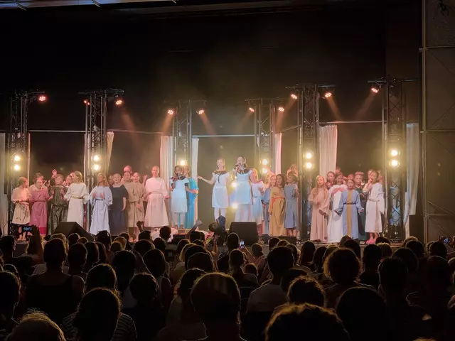 Das WDL-Kindermusical "Saulus - Vom Jäger zum Gejagten!" im Bürgerzentrum Brackenheim mit über 60 Kindern fand große Begeisterung bei den Besuchern. | Foto: Jochen Baral