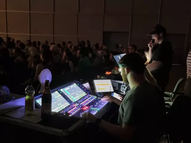 Das WDL-Kindermusical "Saulus - Vom Jäger zum Gejagten!" im Bürgerzentrum Brackenheim mit über 60 Kindern fand große Begeisterung bei den Besuchern. Die Techniker hatten alle Hände voll zu tun. | Foto: Jochen Baral