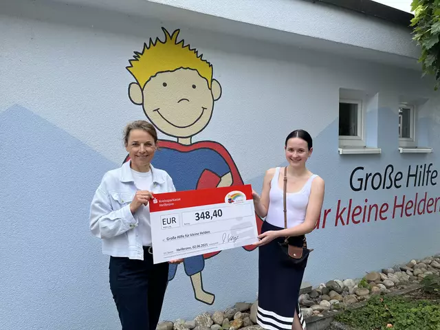 Bild: von links: Britta Emde und Leni Kisling | Foto: Quelle: Stiftung