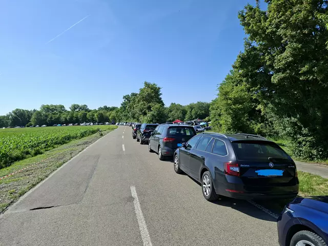 Flohmarkt am Starki-😎 | Foto: Ralf Röser