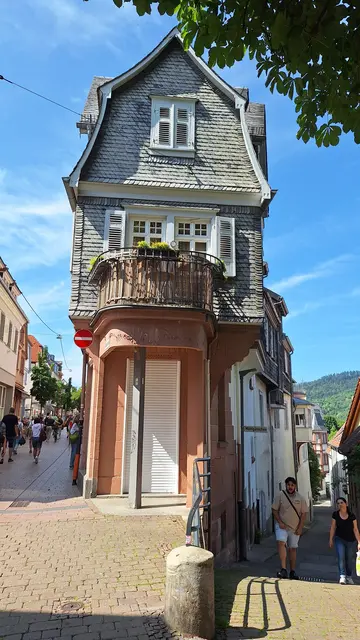 Ein schmales Haus in der Fu?gängerzone | Foto: bekannt