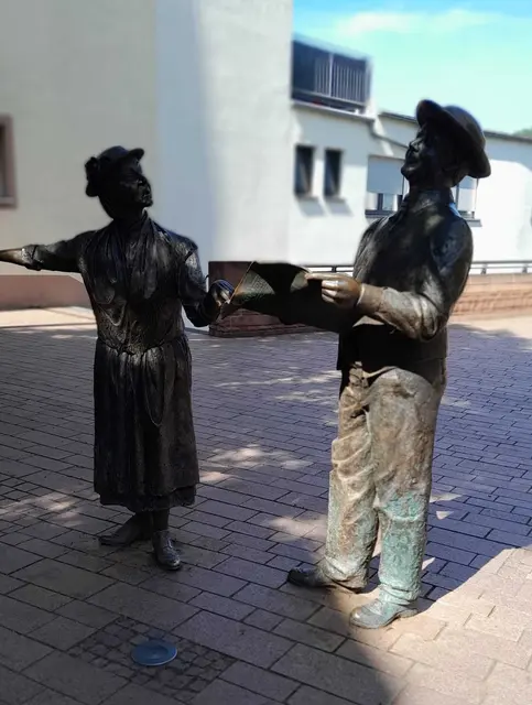 Und hier als Bronzefiguren in der Fußgängerzone | Foto: bekannt