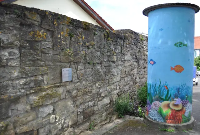So sieht auch eine Litfaßsäule gut aus. Gesehen in Neckarwestheim | Foto: Daniela Somers