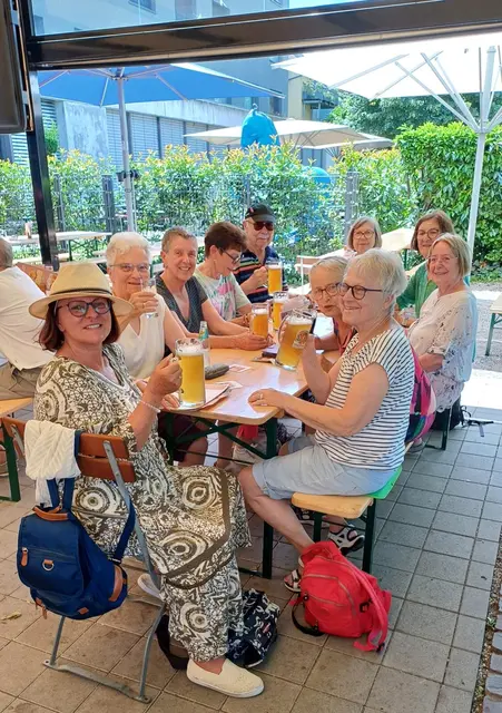 Hier konnte vorzüglich und bei  bester Laune getafelt werden. | Foto: Foto privat