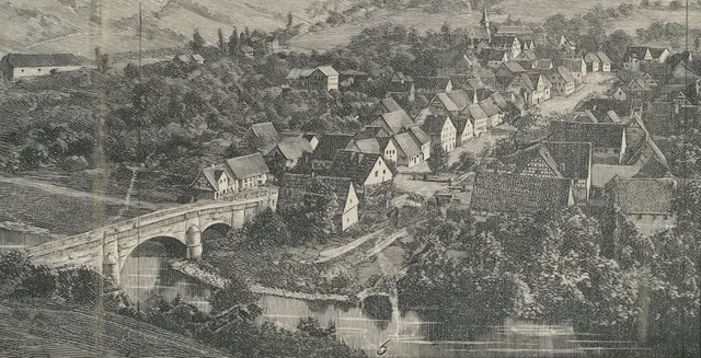 Ein Kupferstich eines unbekannten Künstlers aus dem Jahr 1893 (oder 1894) zeigt die Brücke, den Ort entlang des Erlesbaches mit Mühle, Armenhaus, Ochsen, Adler, Kirche, Schule  (Baujahr 1893) und etwas weiter entfernt, ganz links  die Kelter. Das heutige Pfarrhaus, Baujahr 1895, fehlt - daher die Eingrenzung 1893 oder 1894. So können Gebäude, deren "Baujahr" bekannt ist, bei der Datierung von Fotos etc. helfen.  | Foto: Kreisarchiv Neuenstein, KrA SF 2 Ko-45.6.5, gemeinfrei
