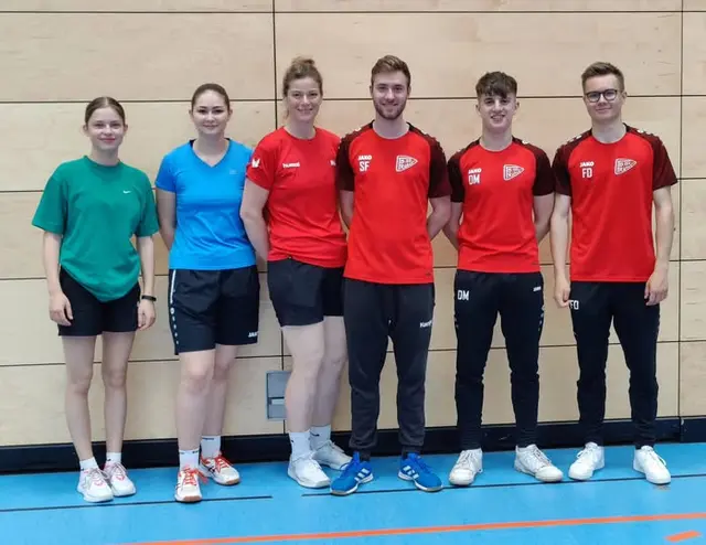 Sechs neue Kinderhandball-Spielleiter für den TB Richen: Maike Ostertag, Lea Auderer, Mirjam Auderer-Meixner, Sebastian Fecker, David Müller und Felix Dalferth (v.l.n.r.). | Foto: privat