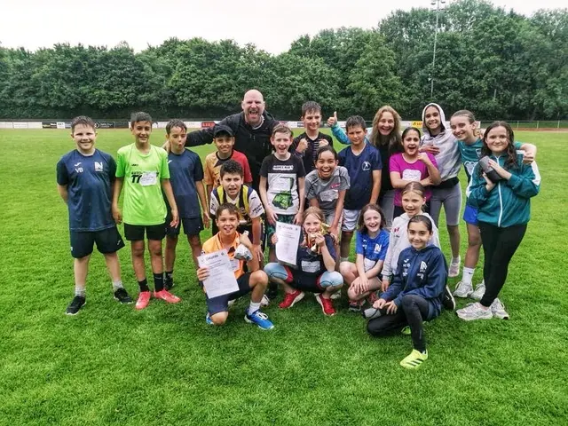 Strahlende Sieger beim Kreisfinale "Jugend trainiert für Olympia" | Foto: JHS 