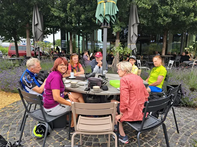Verdiente Rast im Café! | Foto: Isolde Reitz