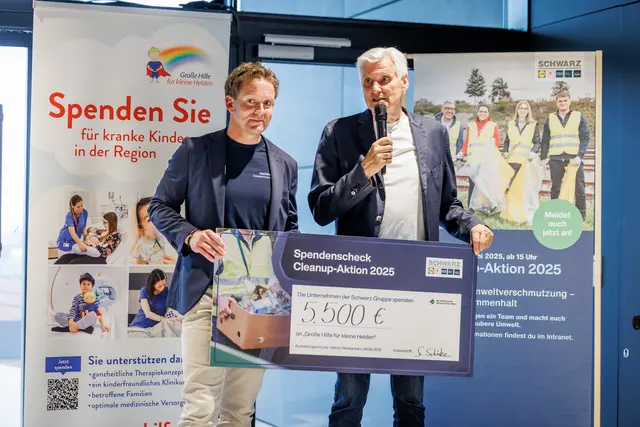 Bild: von links: Florian Schütze und Karl Seiter | Foto: (Quelle: Unternehmen der Schwarz Gruppe)
