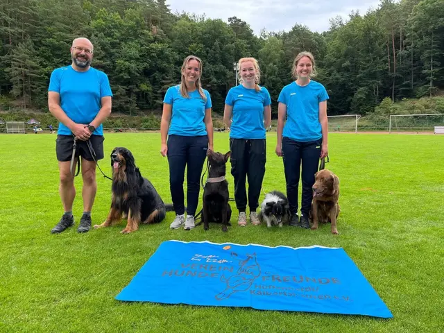 v.l. Strfan Spohrer m. Belicia, Elisa Wolf m. Moe, Caro Schäfers m. Daemon, Mia Reibel m. Aslan | Foto: Elisa Wolf