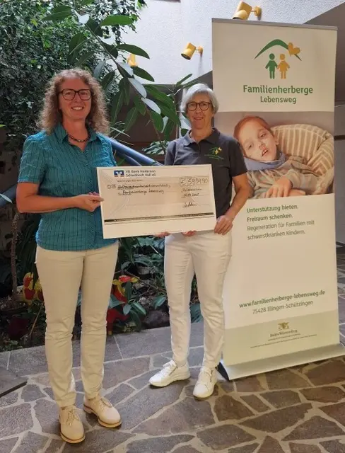 Spendenübergabe von linka : Frau Uta Peters, Frau Martina Muckle | Foto: GSUE