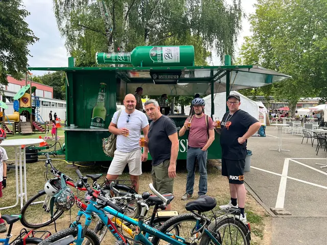 Kleine Stärkung am Bierstand auf dem Ittlinger Dorffest | Foto: Karateverein Eppingen
