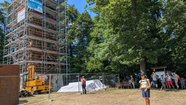 Baustelle Steinknickle Turm, Ziel erreicht | Foto: Johannes Vafiadis