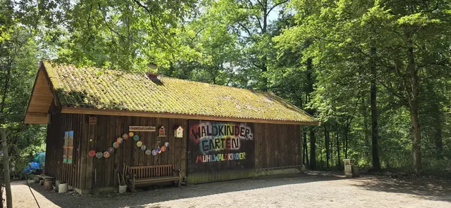... vorbei am Waldkindergarten ... | Foto: privat Robert Tröber
