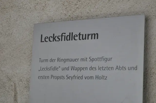 Da muss man dann schon grinsen. Leider kann man die verschiedenen Türme nicht anschauen. Wahrscheinlich braucht man dafür eine extra Führung. | Foto: Daniela Somers