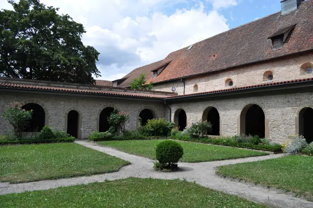 Kreuzgang und Klostergarten. | Foto: Daniela Somers