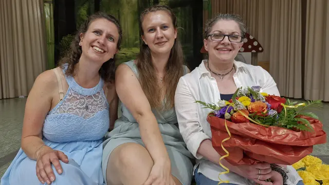 Nadine und Noelle Michel mit Vesta Stare (von links). | Foto: Denise Fiedler