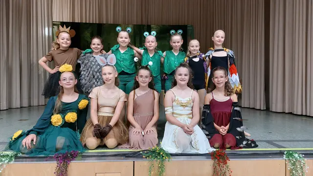 Die Hauptdarstellerinnen des Musicals "Die kleine Schnecke Emilia". | Foto: Denise Fiedler