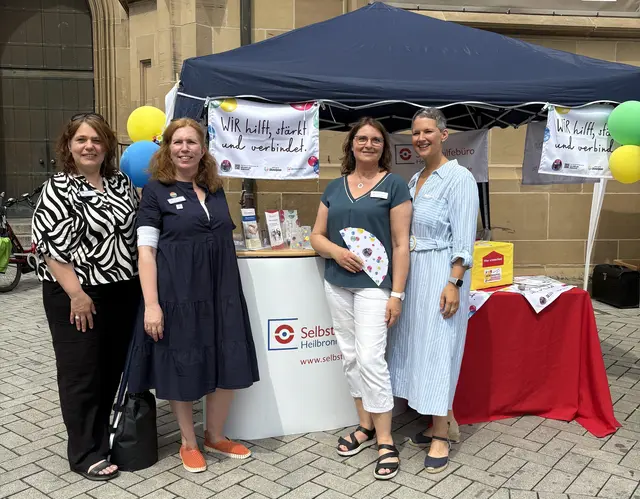 von links: Melanie Seyb, Sandra Ophüls, Tanja Jesser (Selbsthilfebüro Heilbronn), Anette Zanker-Belz (Regionalleitung Heilbronn-Franken, Der Paritätische Baden-Württemberg) | Foto: Selbsthilfebüro Heilbronn
