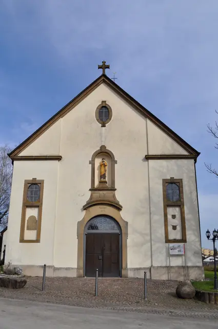 Letzten Winter stand ich noch vor verschlossenen Türen. Dieses Mal konnte ich endlich die Kirche auch von innen sehen. | Foto: Daniela Somers