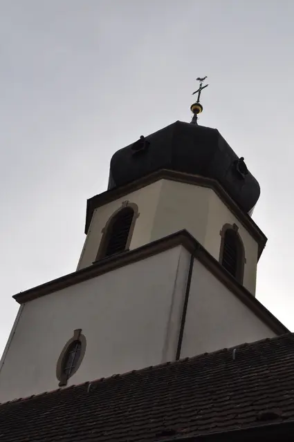 In früheren Zeiten hatte der Turm ein anderes, einfacheres Dach.  | Foto: Daniela Somers
