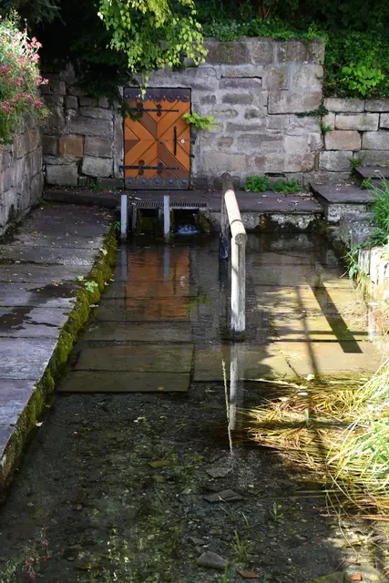 Nun haben wir den Kirchbrunnen erreicht, dieser speist immer noch der Leinbach | Foto: JuKo
