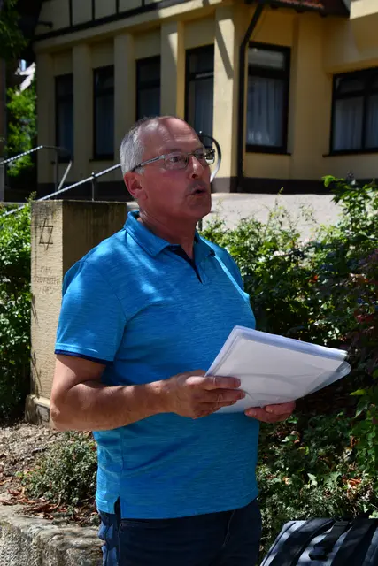 Unser Stadtführer durch den Teilort Schluchtern, wird alles ehrennamtlich von der 'Lokale Agenda 21' in Leingarten geleitet.  | Foto: JuKo