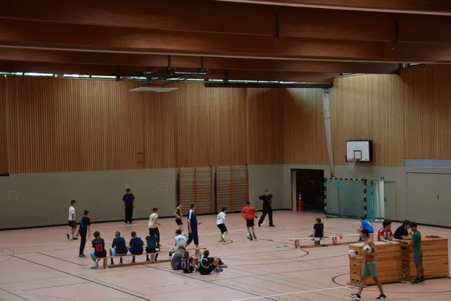 Bewegungsspiele in der Helmbundhalle | Foto: HBS