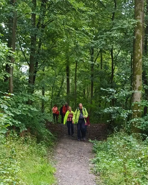 Im Wald war es doch gut abgetrocknet | Foto: E. Rosendorf