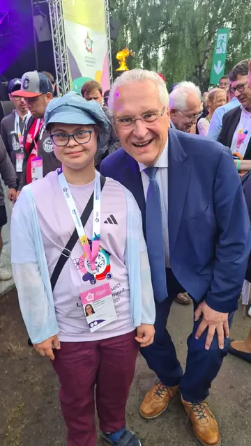 Besonderer Empfang: Julia mit dem Bayerischen Innenminister Joachim Herrmann bei der feierlichen Eröffnung. | Foto: Schützengilde Neckarsulm e.V.