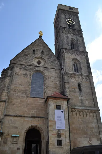 Der Kirchturm ergänzte ehemals als Stadtturm die städtischen Befestigungsanlagen. Noch bis 1923 wohnte ein Türmer im obersten Turmaufbau der über zwei Stockwerke reichte. | Foto: Daniela Somers