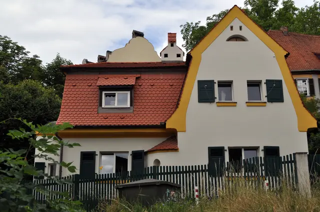 Auch dieses Häuschen ist mir auf dem Weg aufgefallen. Es sieht schon außergewöhnlich aus. | Foto: Daniela Somers