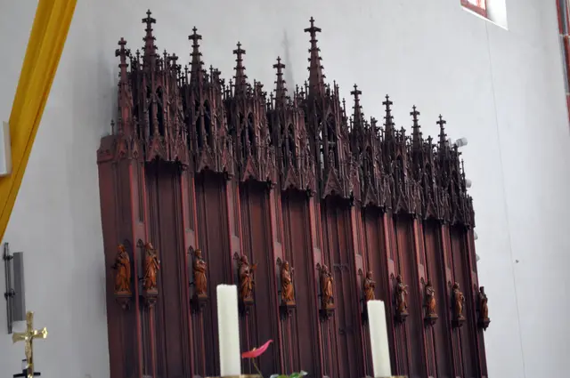 Das üppige Chorgestühl. Es ist mit Propheten und Aposteln geschmückt. | Foto: Daniela Somers