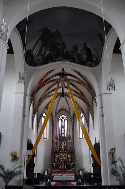 Blick auf den Chor und den Hochaltar. | Foto: Daniela Somers