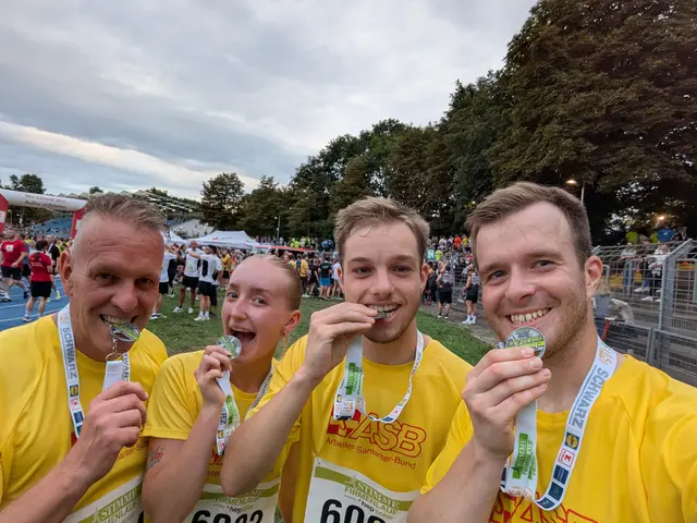 Fröhliche Gesichter nach dem STIMME-FIRMENLAUF in Heilbronn. | Foto: ASB Region Heilbronn-Franken