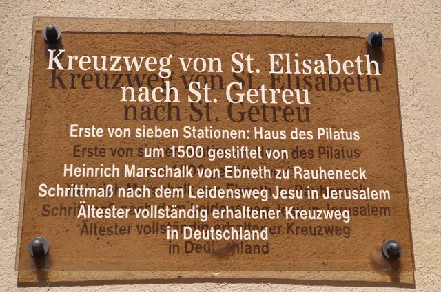 Erklärungstafel zum Kreuzweg. | Foto: Daniela Somers