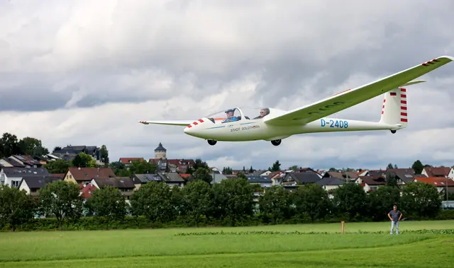 Gleich hat Jürgen Riedinger wieder Boden unter den Füßen | Foto: Ralf Seidel