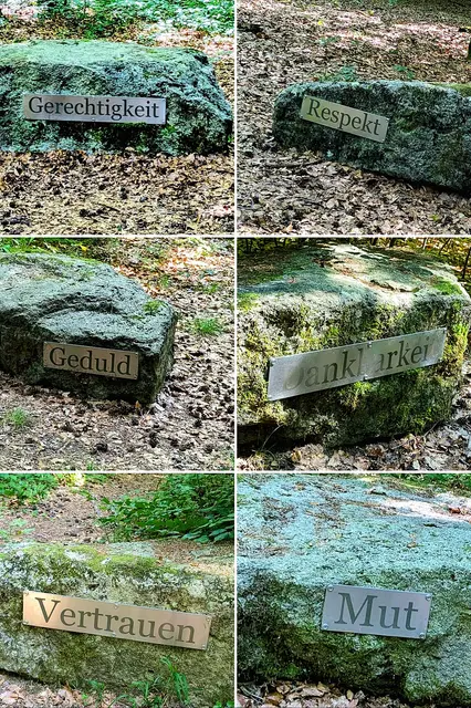 Beim Steinkreis der Lebenswerte. | Foto: Isolde Reitz