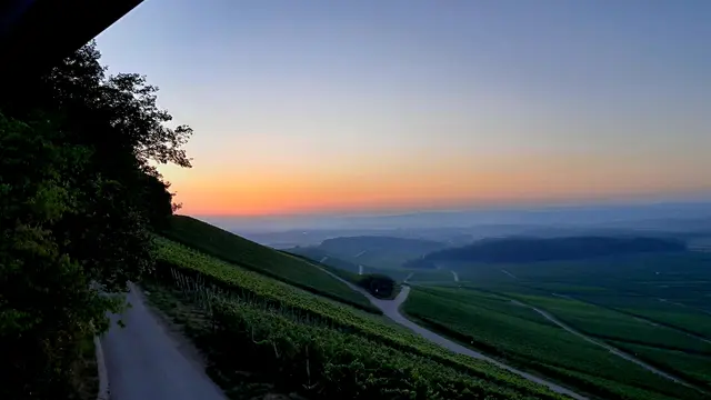 Die Nebelschleier machen das Naturschauspiel noch imposanter | Foto: WandernGabyErich