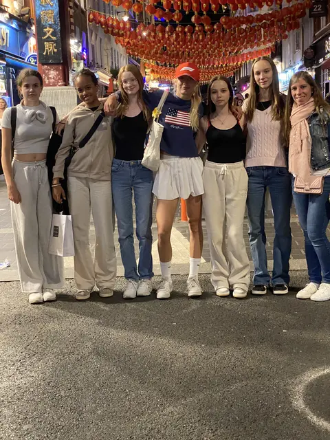 China Town bei Nacht | Foto: Urheberrechte für alle Fotos: Freie Schule Anne-Sophie Künzelsau