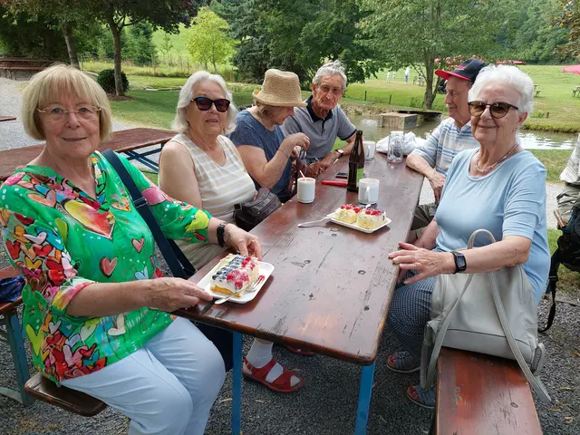 Bei Kaffee und Kuchen und einer leichten Brise in traumhafter Umgebung - paradiesisch! | Foto: Foto privat