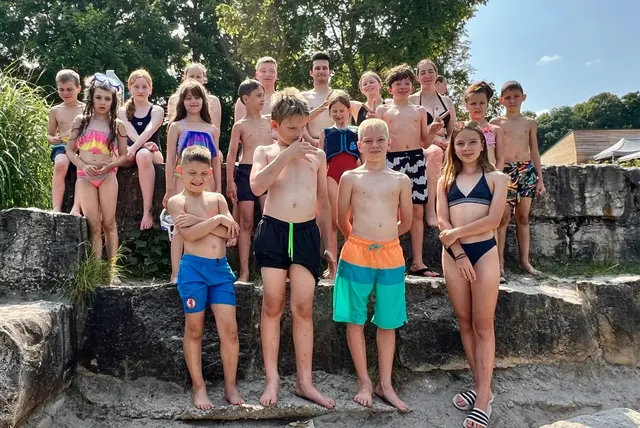 Die teilnehmenden Kinder beim Trainingslager des Karatevereins Eppingen am Ufer des Elsenzer Sees | Foto: Karateverein Eppingen