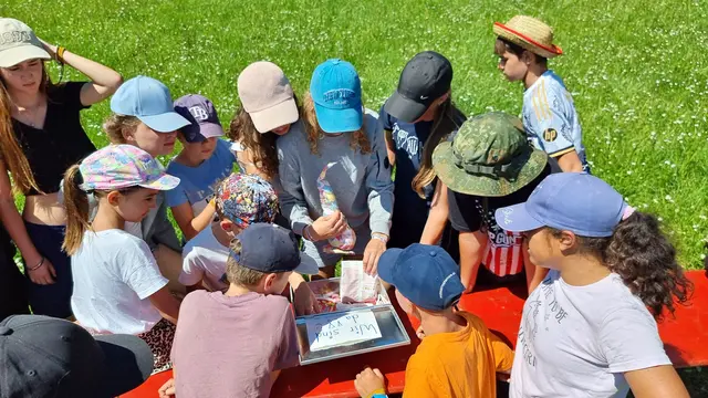 Die Überfäller von Donnerstagnacht haben noch eine Schatzkiste versteckt | Foto: Zeltlager EmK Marbach