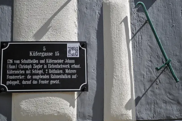 Auch hier wurde eine informative Tafel angebracht.  | Foto: Daniela Somers
